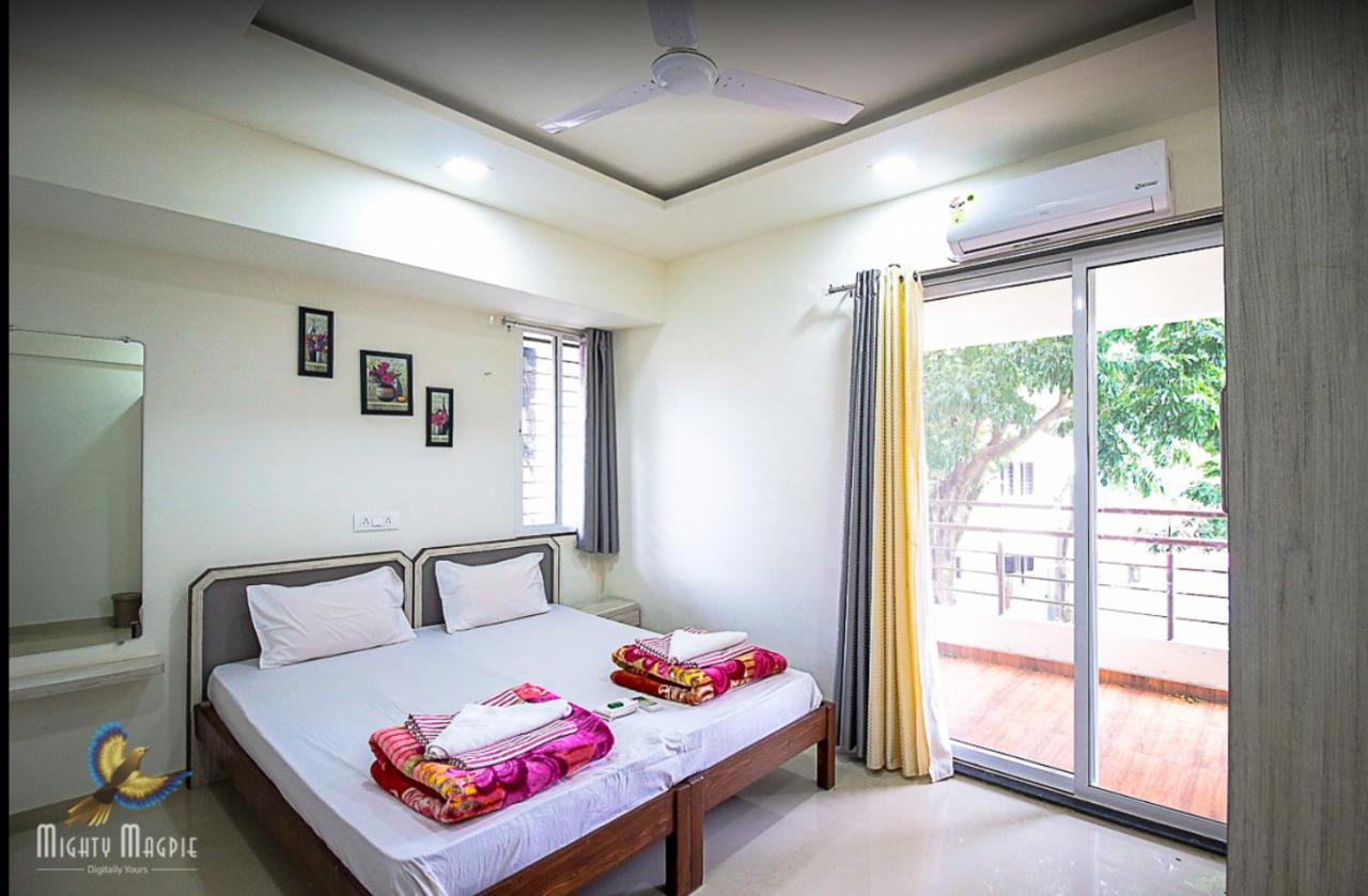 Stay Nc Homestay Нашик Екстериор снимка